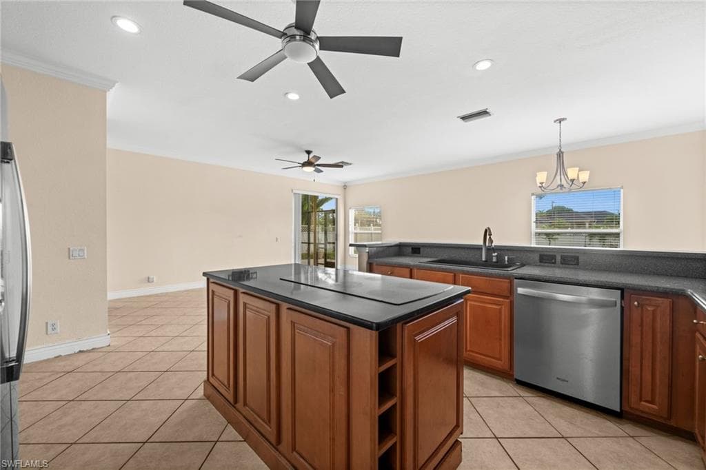 2017 Cape Heather CIR-6