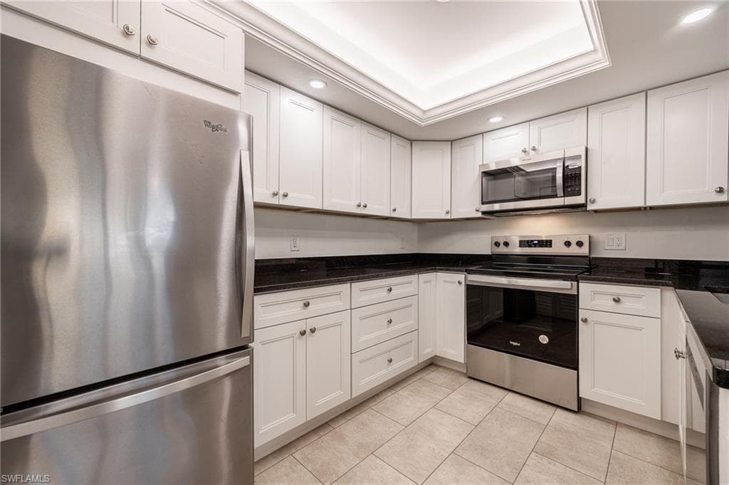 11674 Pointe Circle DR-12