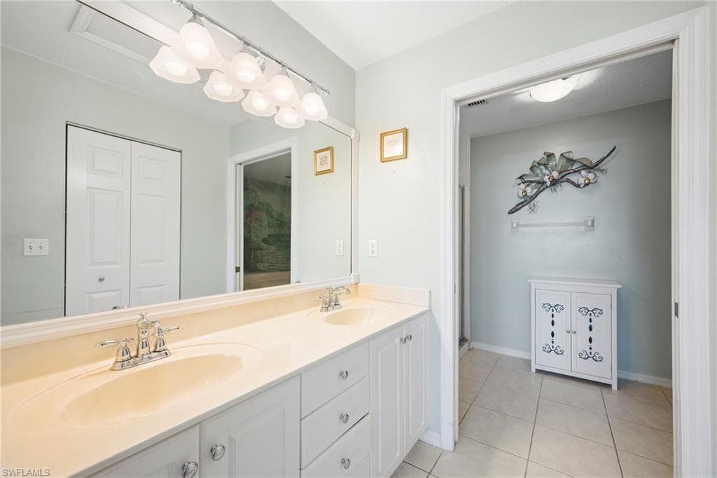 4240 Pensacola AVE 1202-20