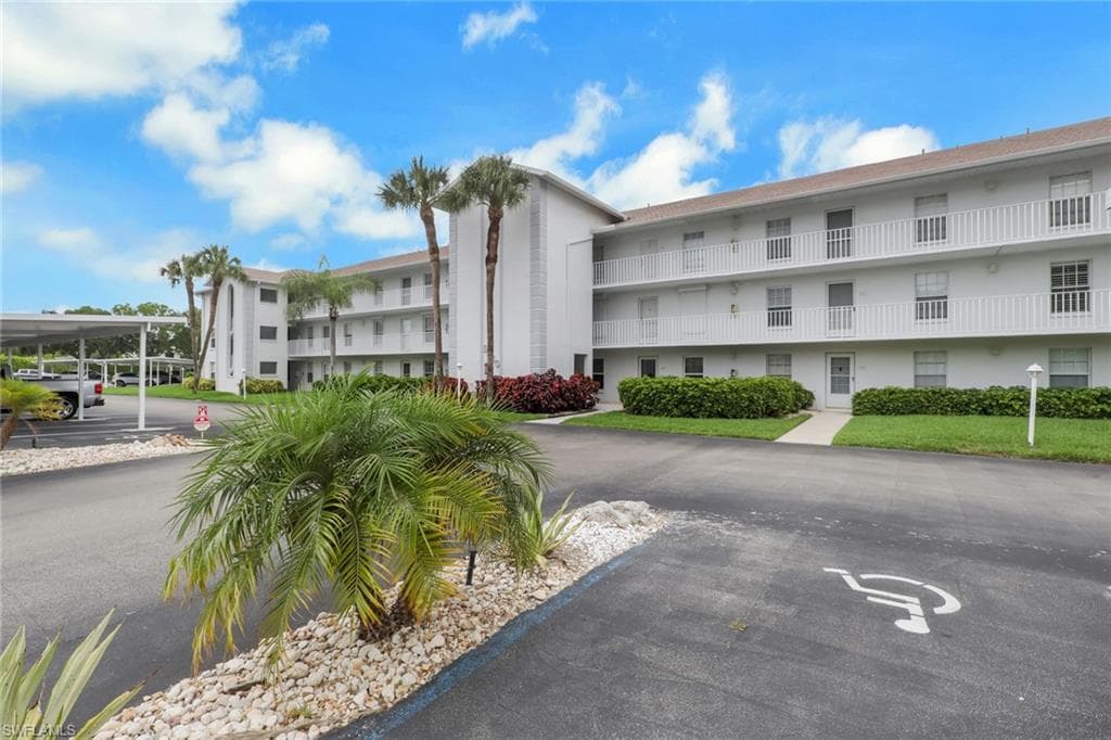 9580 Victoria LN 104-1