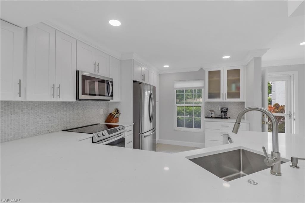 9580 Victoria LN 104-4