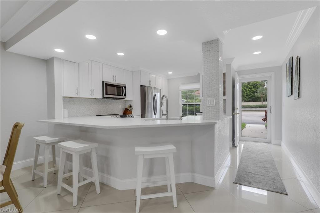 9580 Victoria LN 104-3