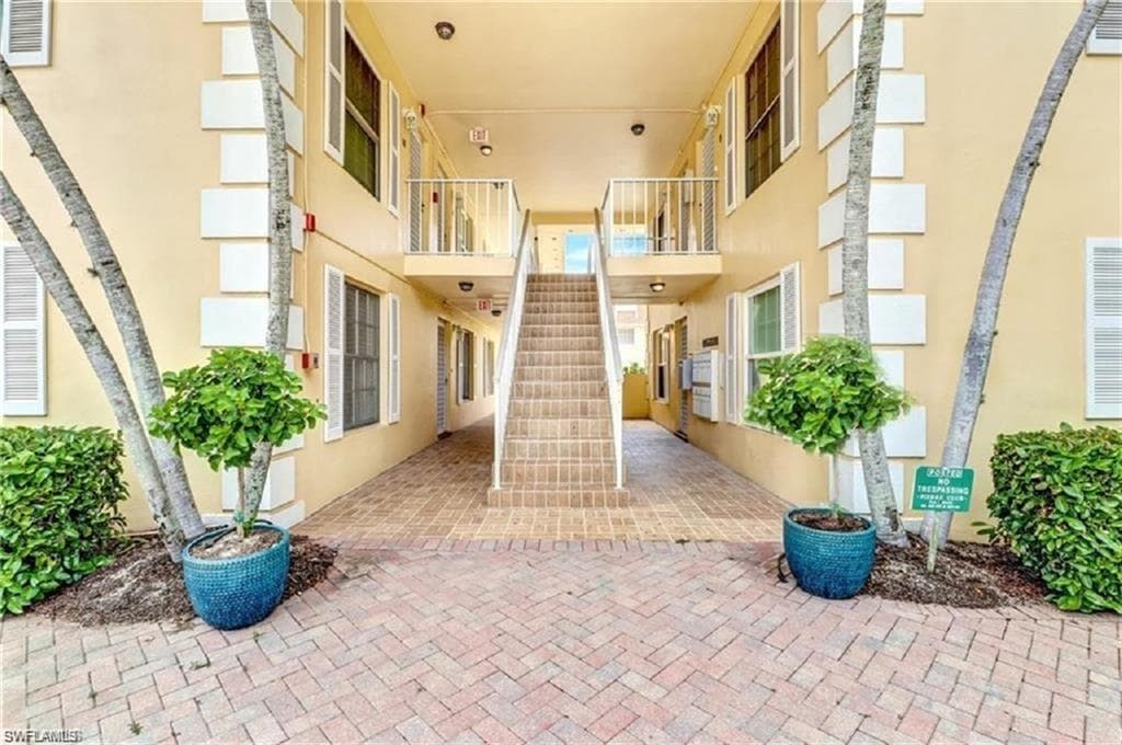 1222 Gordon DR 18-6