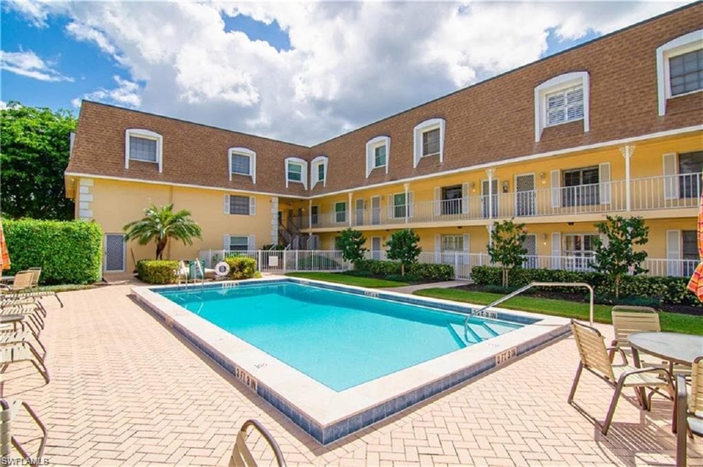 1222 Gordon DR 18-1