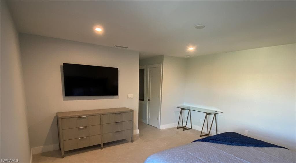 1222 Gordon DR 18-18