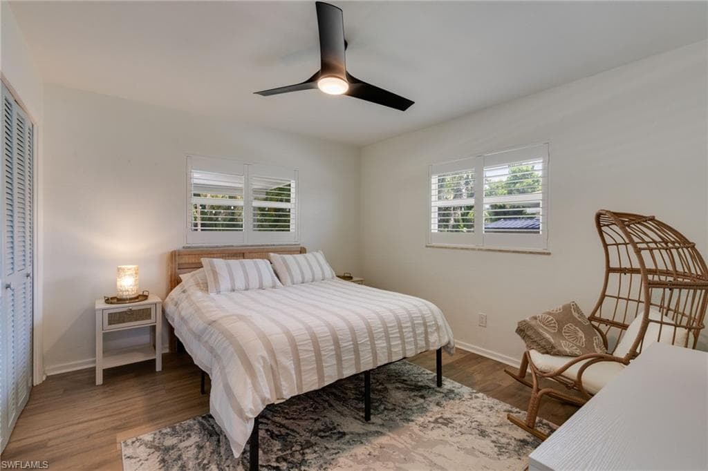 5118 York CT-17