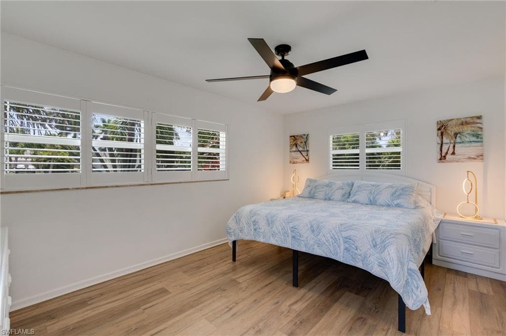 5118 York CT-20