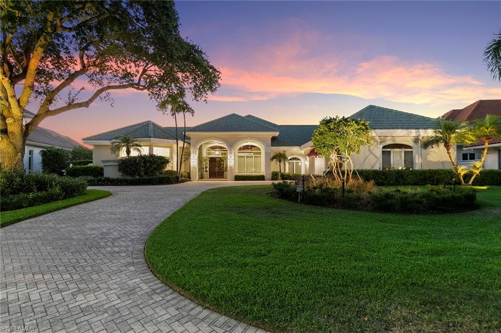 6991 Greentree DR-6