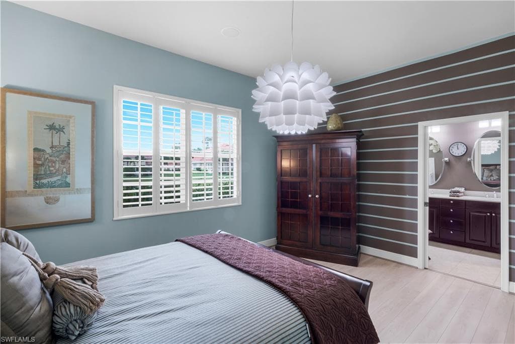 5661 Kensington LOOP-11