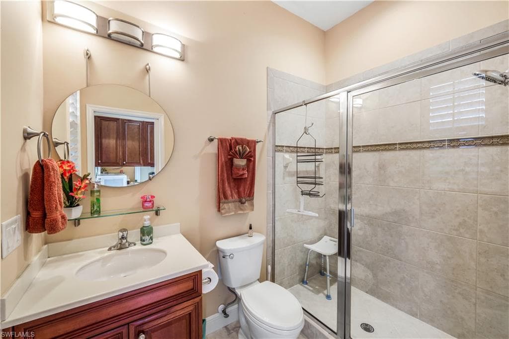 5661 Kensington LOOP-21