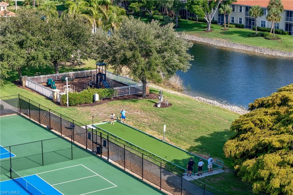 5661 Kensington LOOP-33