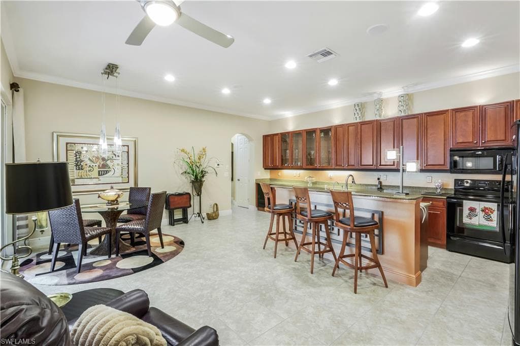 5661 Kensington LOOP-44