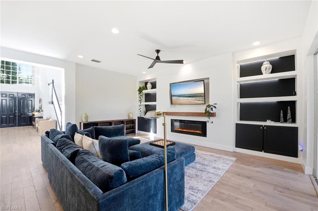 2292 Guadelupe DR-17