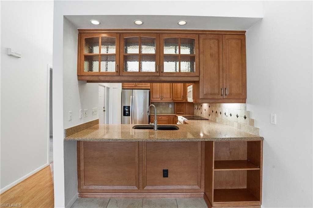 2203 McGregor Park CIR 2203-8