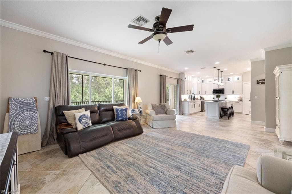 8724 Banyan Bay BLVD-9