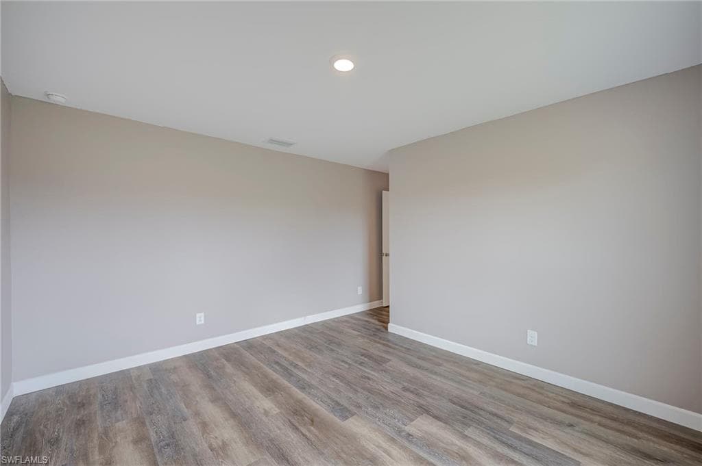 150 Blackstone DR-13