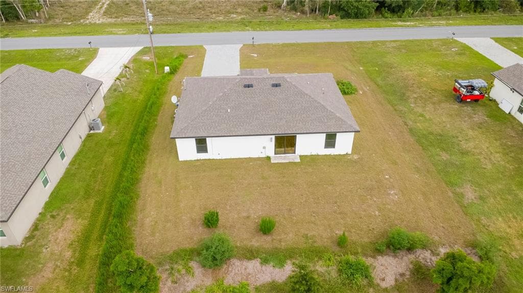 150 Blackstone DR-17