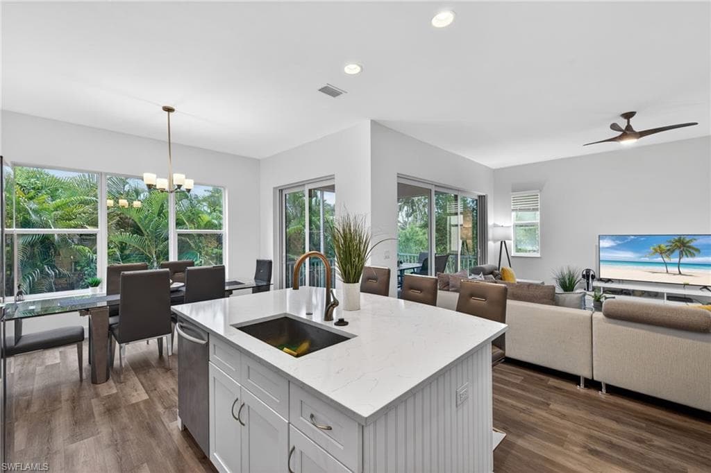 7753 Victoria Cove CT-11