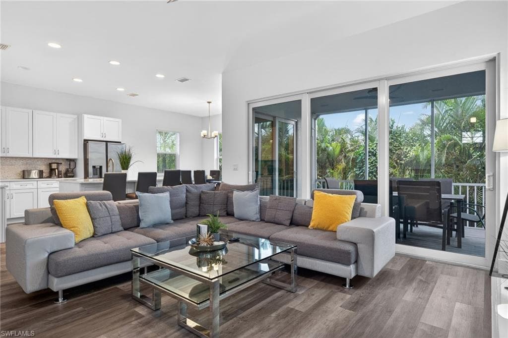 7753 Victoria Cove CT-4