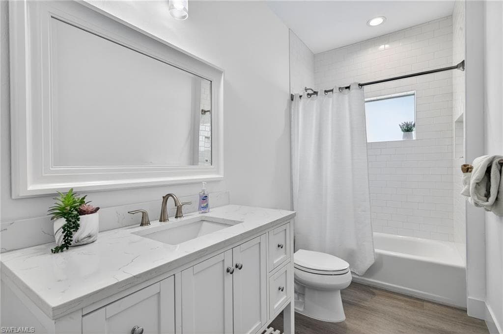 7753 Victoria Cove CT-23