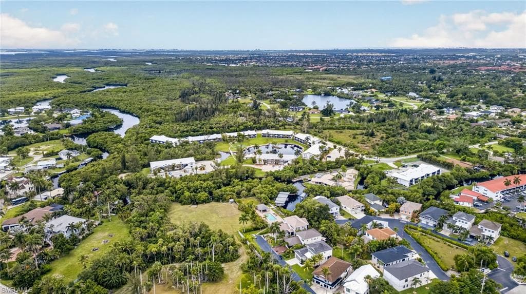 7753 Victoria Cove CT-37