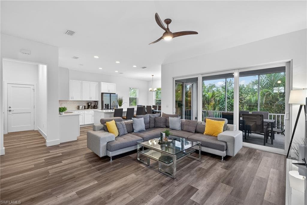 7753 Victoria Cove CT-3
