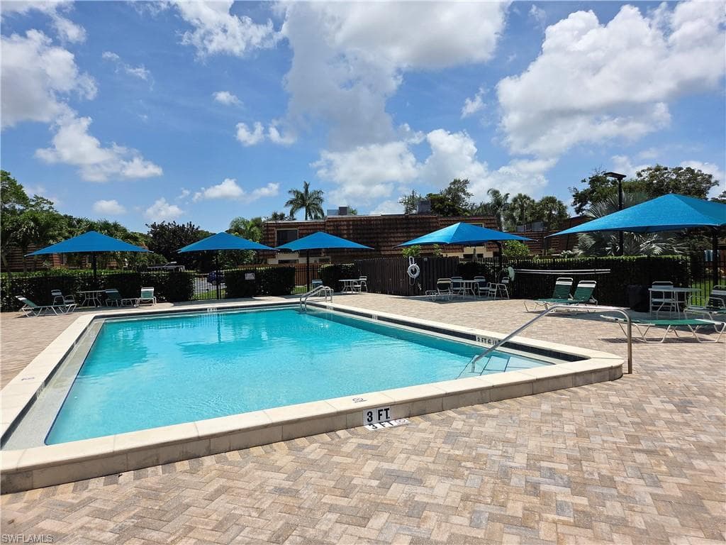1418 Park Shore CIR 3-26