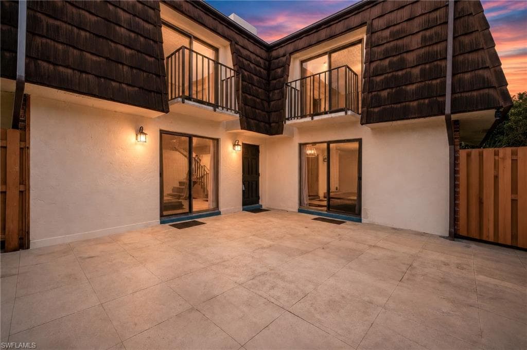 1418 Park Shore CIR 3-21