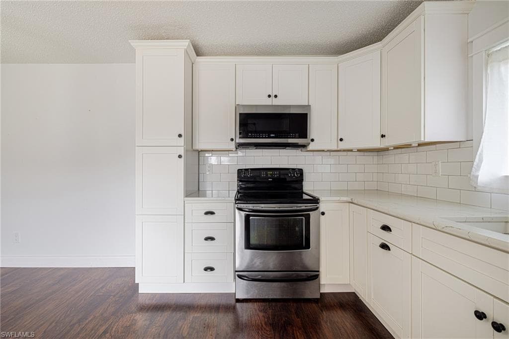 1418 Park Shore CIR 3-2