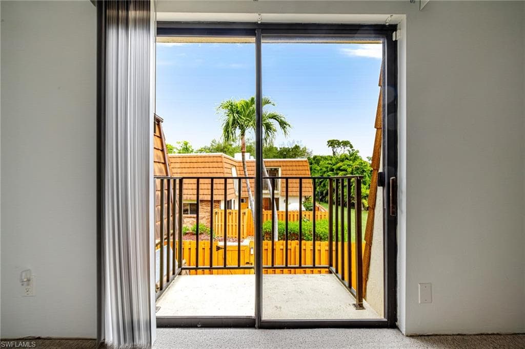 1418 Park Shore CIR 3-20