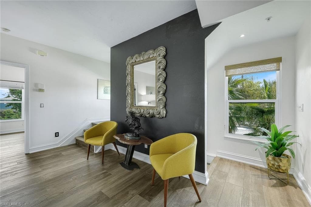 3858 Riviera CIR-16