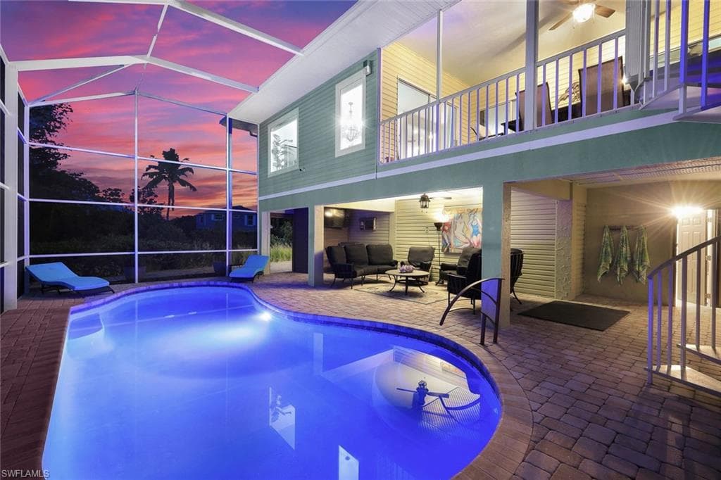 3858 Riviera CIR-8
