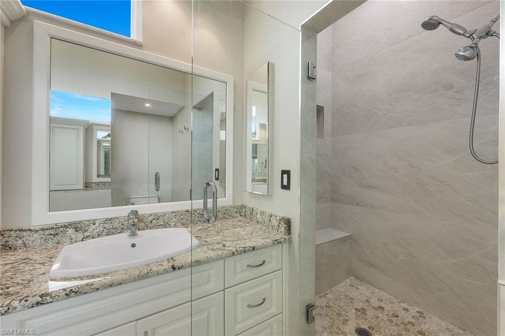 3858 Riviera CIR-29