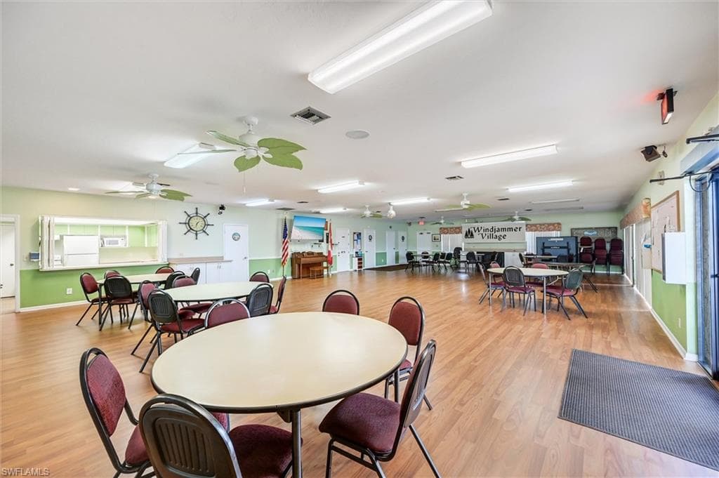 148 Seven Seas WAY-37