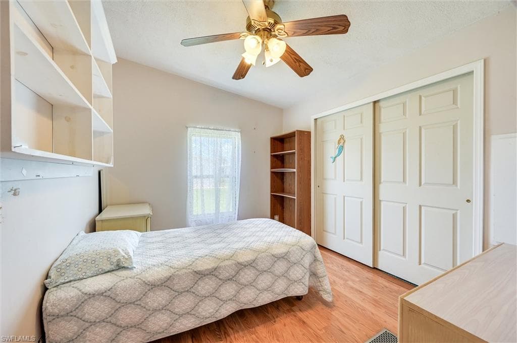 148 Seven Seas WAY-10