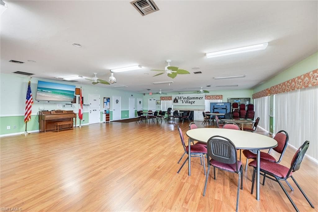 148 Seven Seas WAY-38