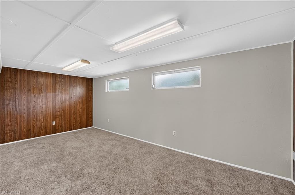 2505 Wood ST-22