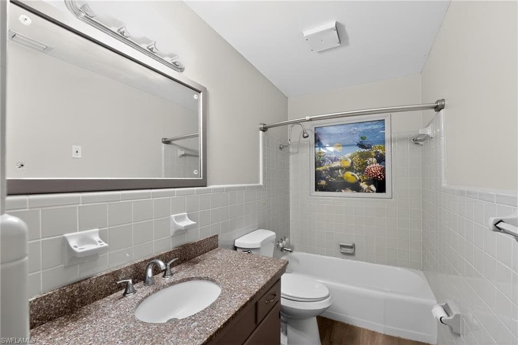 2505 Wood ST-35