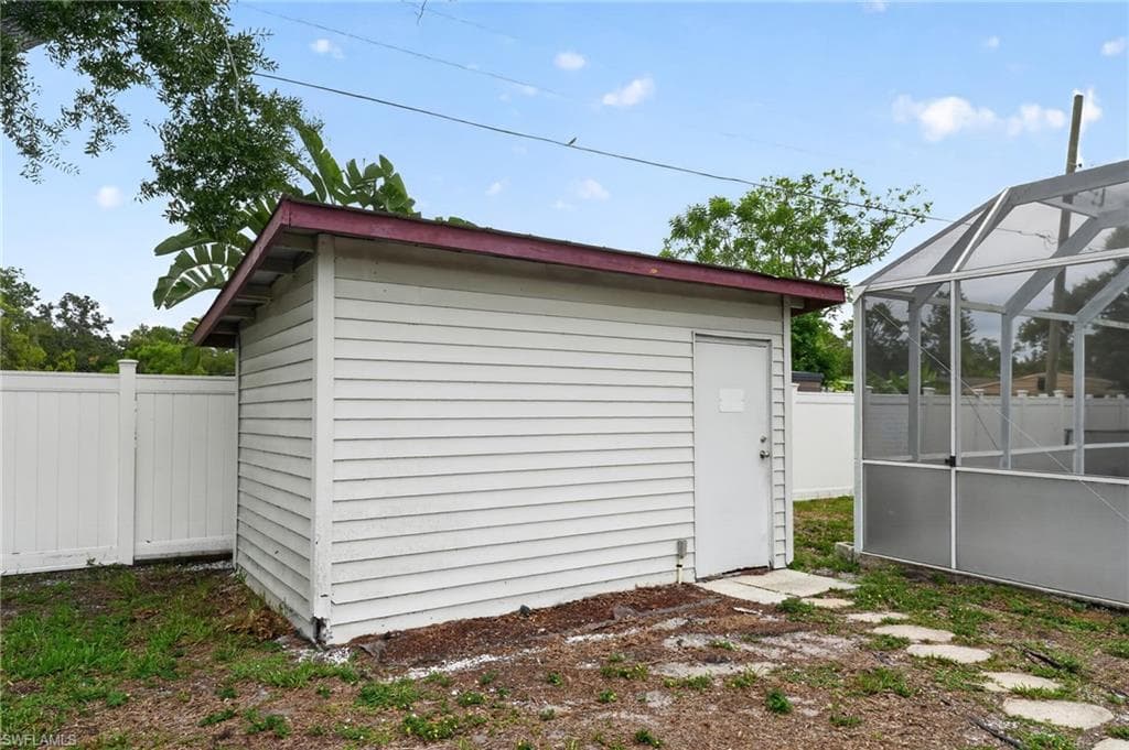 2505 Wood ST-40