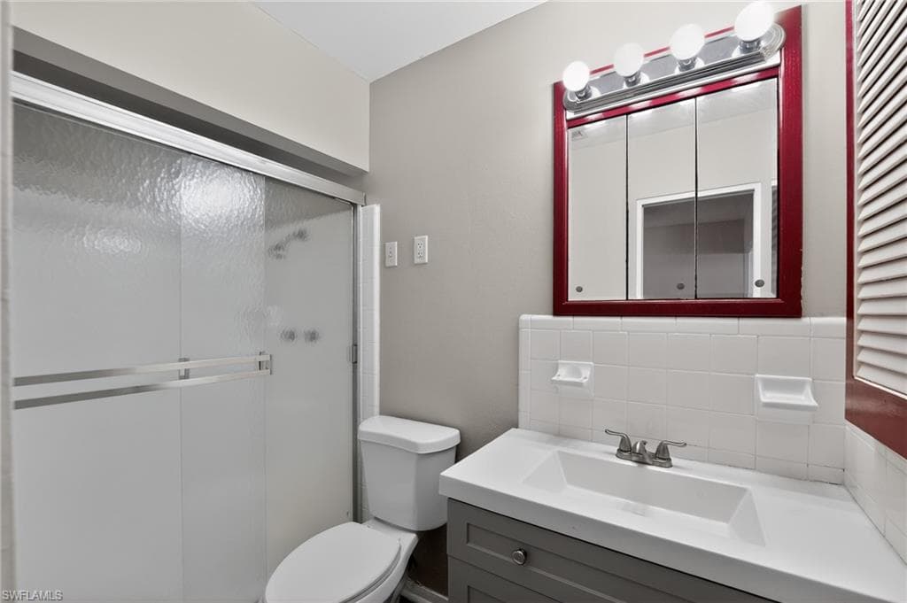 2505 Wood ST-36