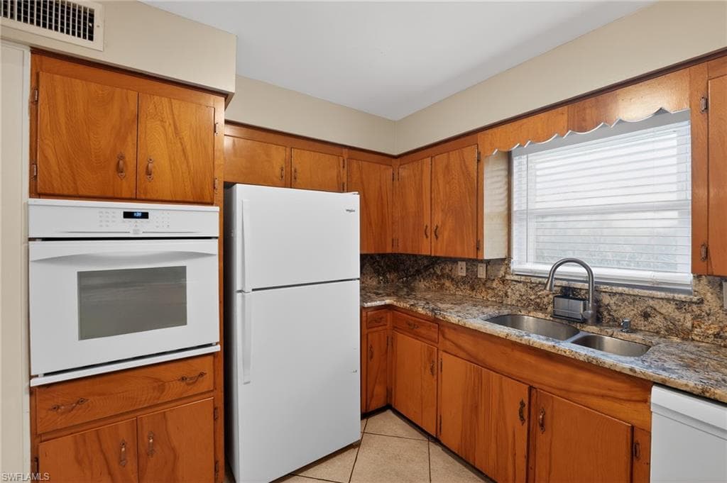 2505 Wood ST-14