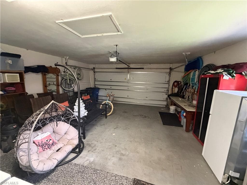 5883 Sand Oak DR-22