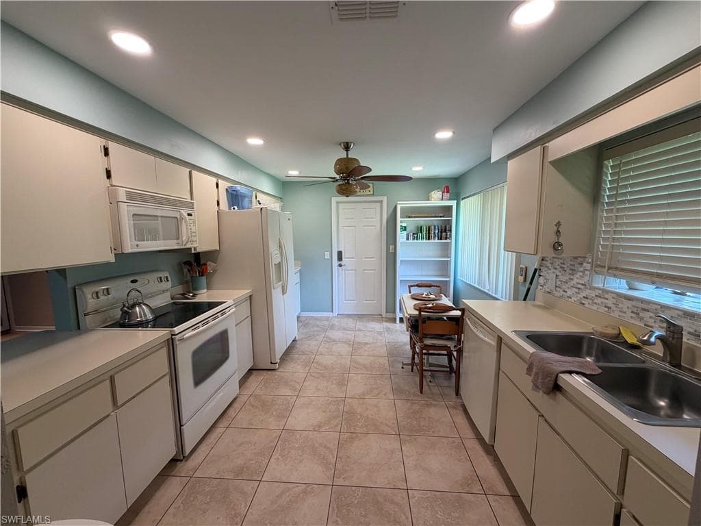5883 Sand Oak DR-5