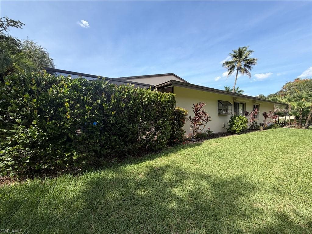 5883 Sand Oak DR-23
