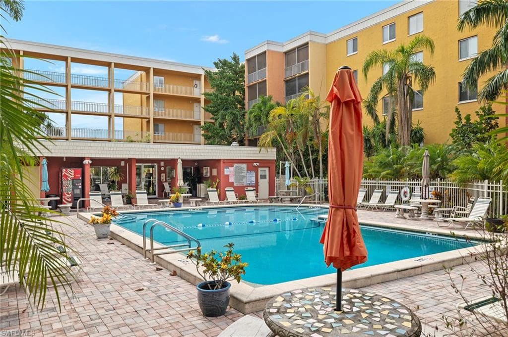 2366 E Mall DR 213-21