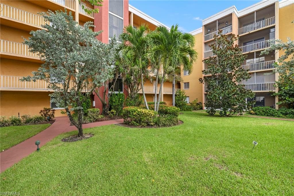 2366 E Mall DR 213-18
