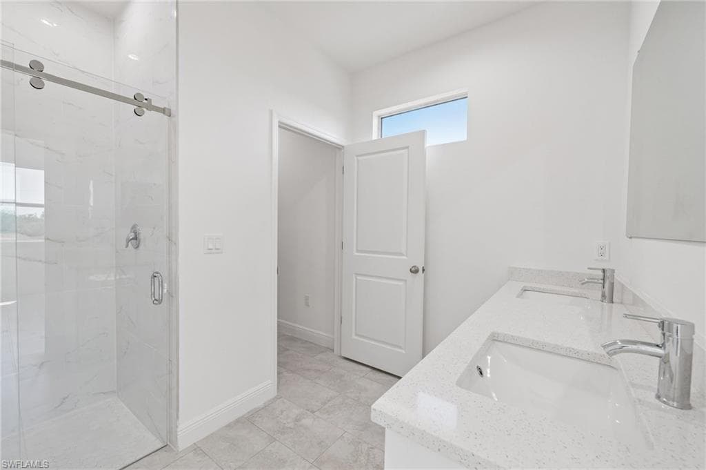 9006 S Castle CIR-20