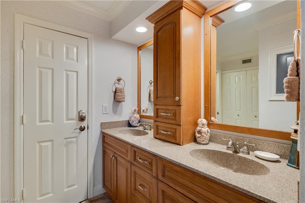 2445 Gulf DR B-22-11