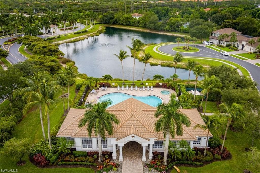 15821 Delaplata LN-27