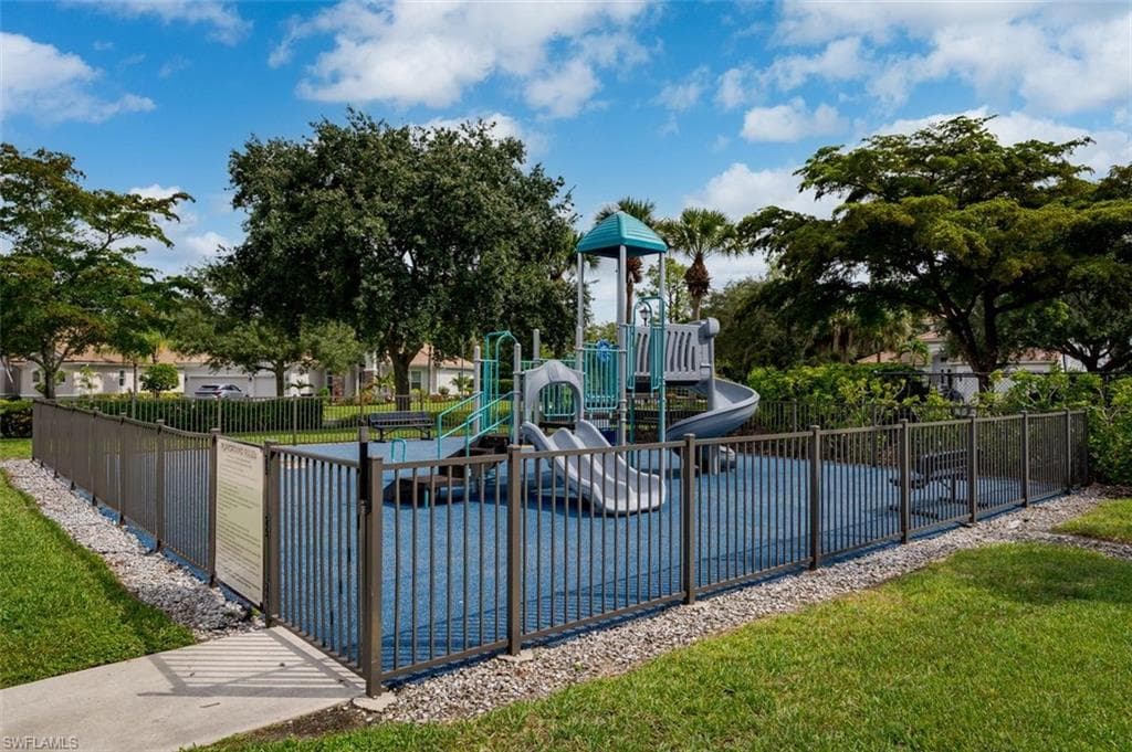 15821 Delaplata LN-30